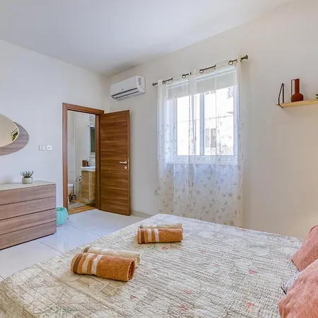 Spacious 3br, Lovely In By 360 Estates * Marsaxlokk